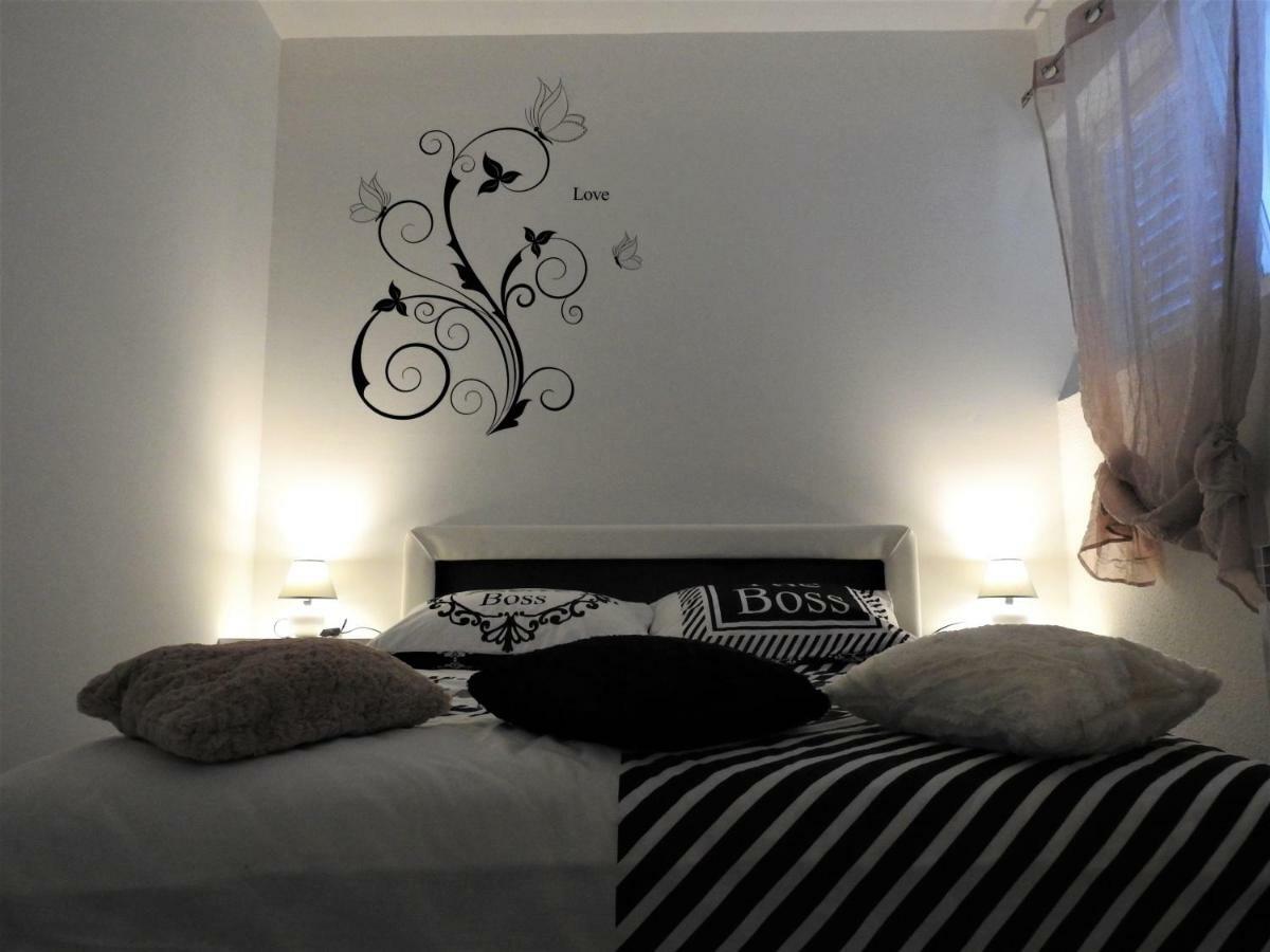 Sweet Dreams Apartment วาราชดีน ภายนอก รูปภาพ